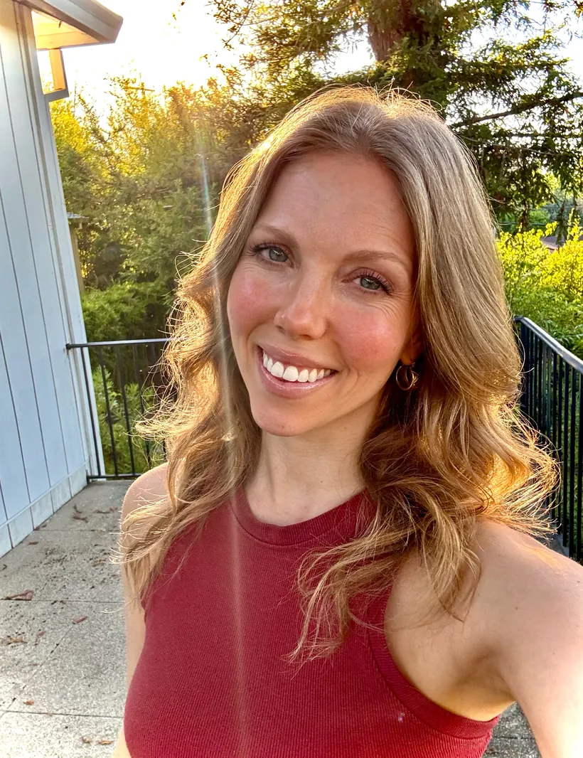 Abi, voice teacher and vocal coach